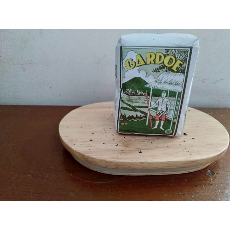 

Teh Gardoe Hijau 40 gr| teh tubruk | teh angkringan wedangan | teh Solo Ginastel