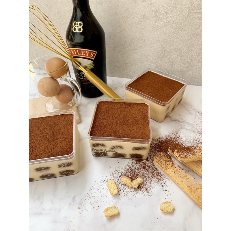

thatcakerybakery baileys tiramisu bundle! buy 3 boxes free 1 box