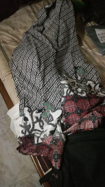 Maxi Cardi Morena Outer Batik Wanita Modern