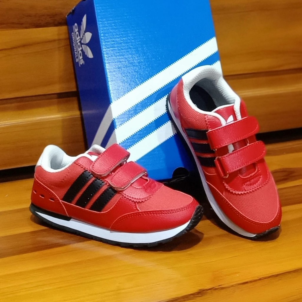 Sepatu anak Sneakers fashion casual terbaru hitam sekolah running murah laki laki dan perempuan!!COD