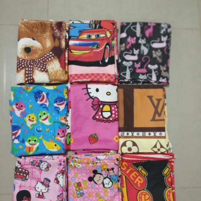 PAKET SARUNG bantal dan guling karakter