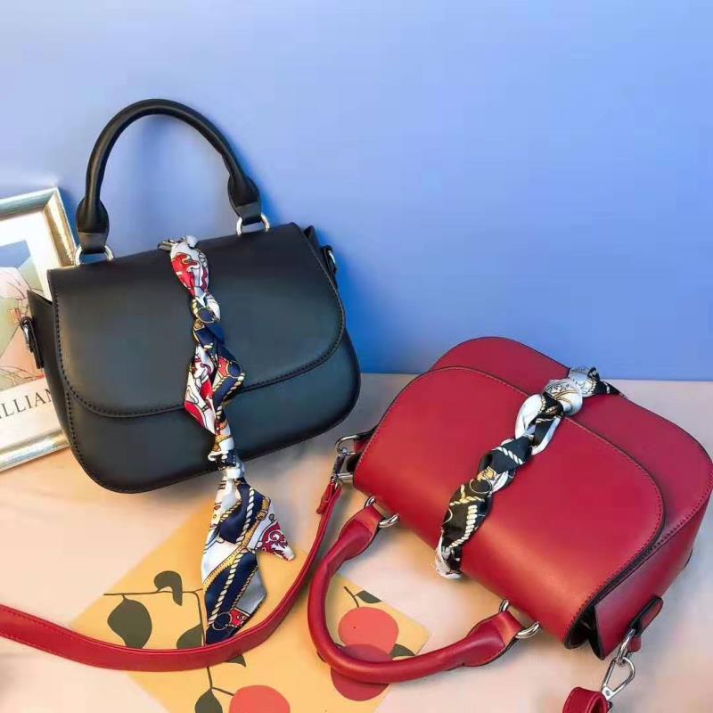 TAS SELEMPANG SLINGBAG WANITA CEWEK CANTIK MODEL AMPLOP POLOS KULIT LILIT SYAL SCARF MANIS TERBARU K