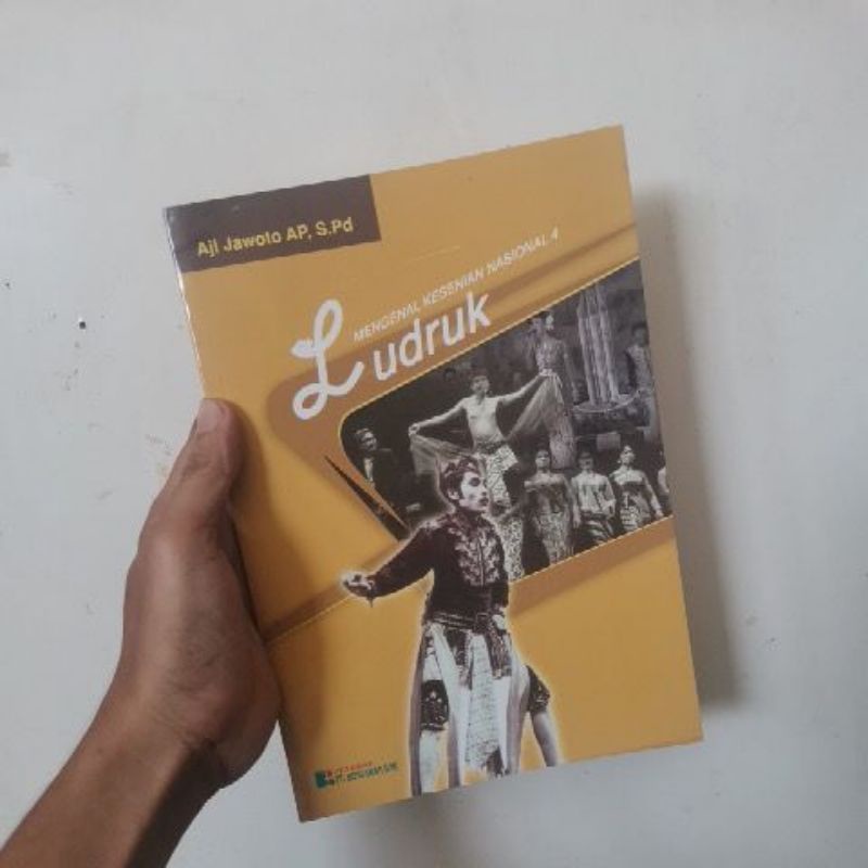 

Buku Mengenal kesenian nasional Ludruk