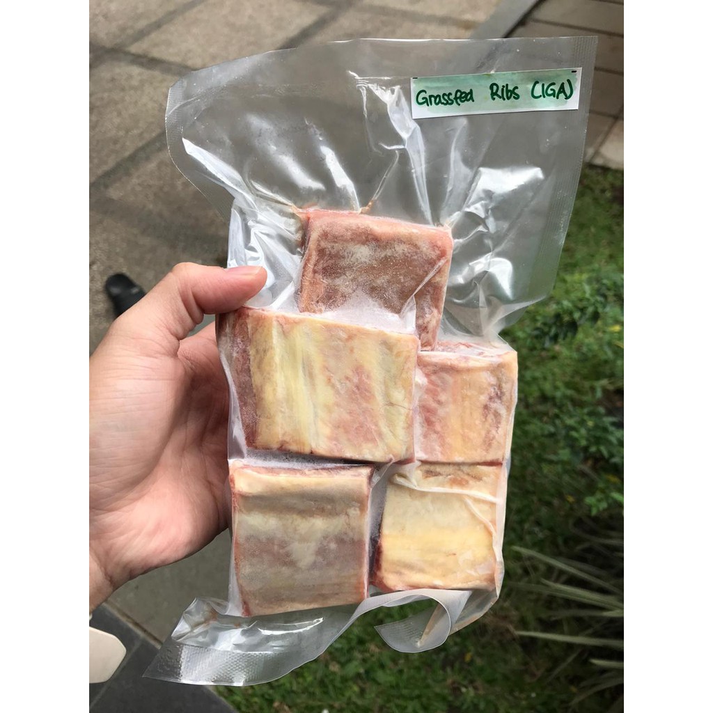 

GRASSFED BEEF SHORT RIBS AUS CUBE (IGA) 500 GR