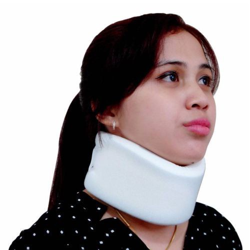 Cervical Collar Penyangga Leher Universal OneMed OJB