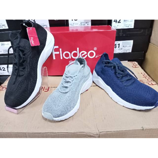 Sneaker wanita Fladeo