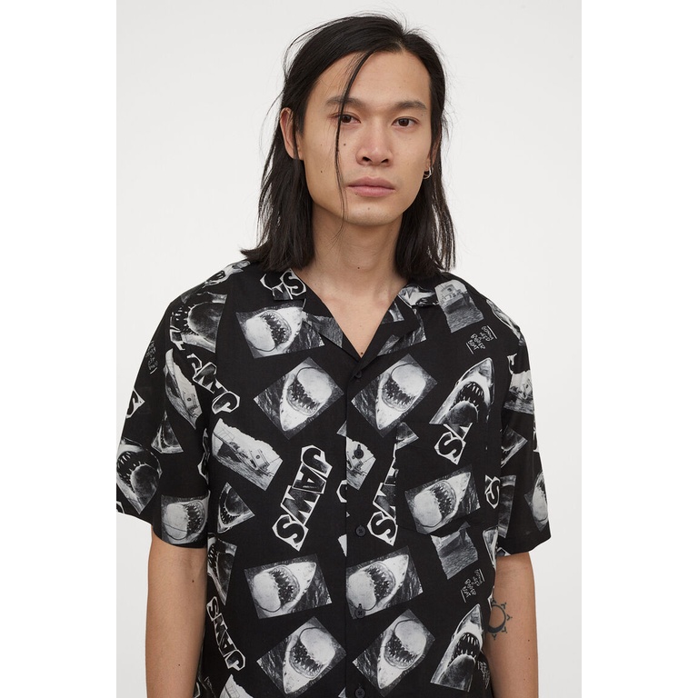 H&amp;M Kemeja Rayon Patterned Resort Shirt Viscose Jaws Bob Marley