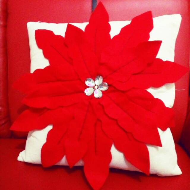 Cover bantal sofa bunga 3D