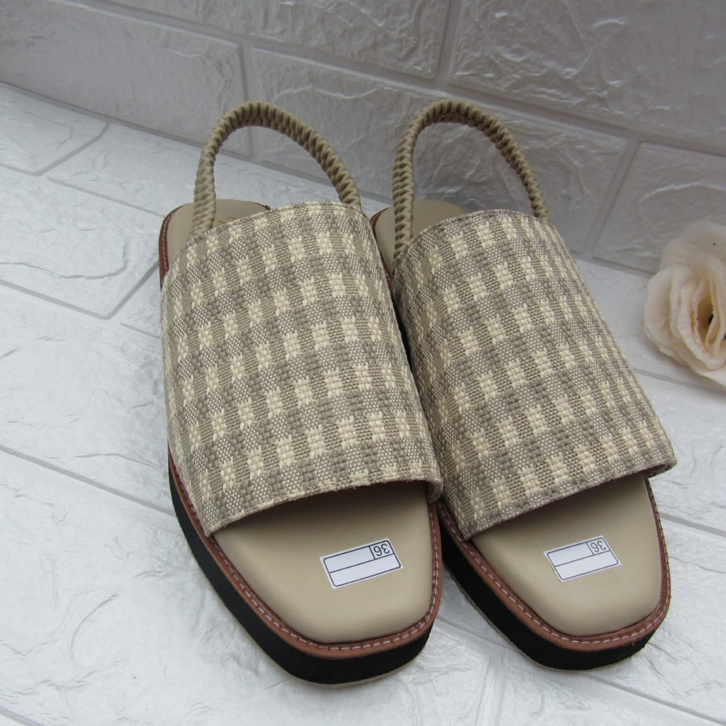 SANDAL FLIP FLOP WANITA SLOP MOTIF KOTAK-NG05