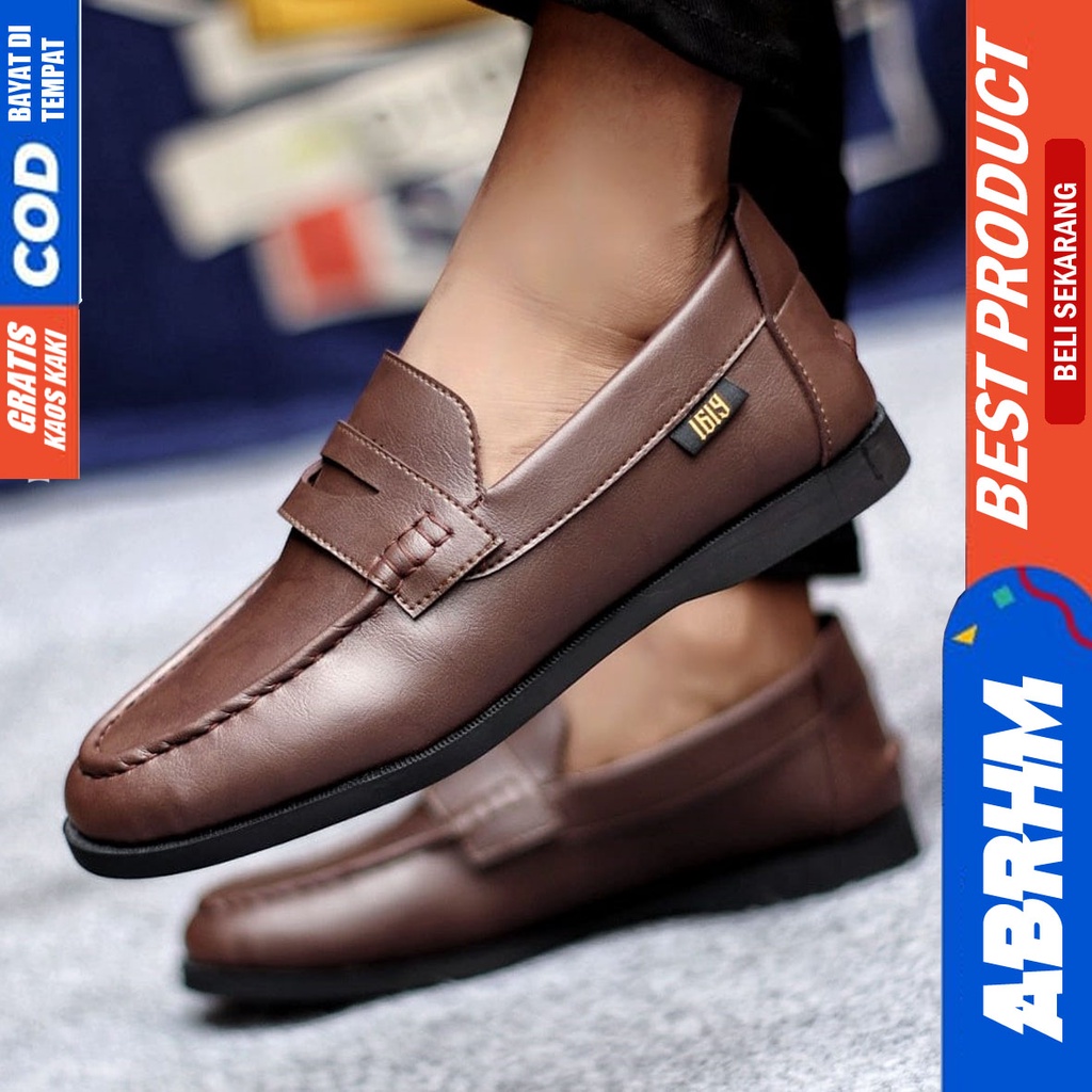 Sepatu Casual Pria Formal Slip On Pantofel Kulit Pu Kerja Kantor Kondangan Kuliah Hitam Fashion Shoes Terbaru Murah Kekinian Original PENNY ABRHM