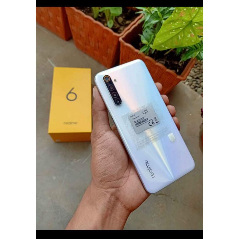 Hp realme 6 ram 8/128