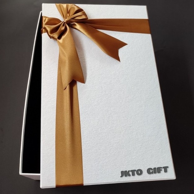 

Ginger- Kotak Kado/ Gift Box Ukuran 40*25*15 Cm