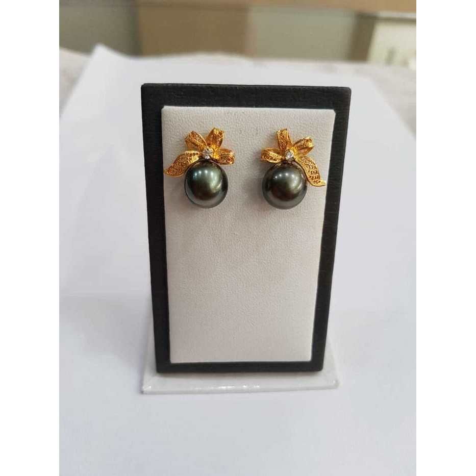 "Giwang emas mutiara air laut asli lombok"