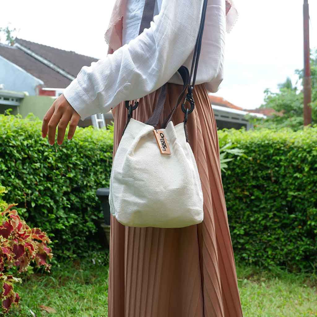 LIAM OMAR TAS KANVAS SELENDANG JINJING TAS SEPEDA PRIA TAS SELEMPANG WANITA  KOSMETIK FASHION SIMPLE