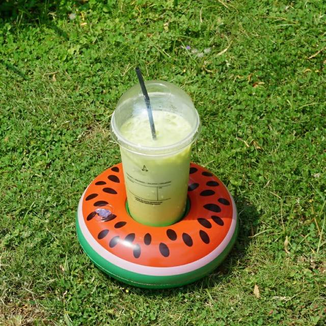 Ban gelas pelampung gelas pelampung minum cup holder float mini float semangka