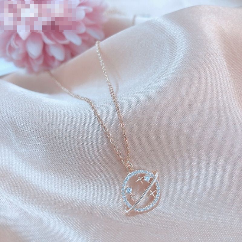 Kalung Rantai Dengan Liontin Bentuk Planet Hollow | Kalung Rantai Dengan Liontin Bintang Bahan Titanium Steel Untuk Wanita