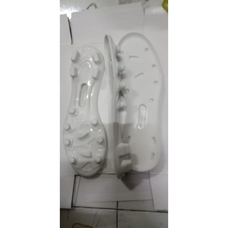 outsole sepatu bola