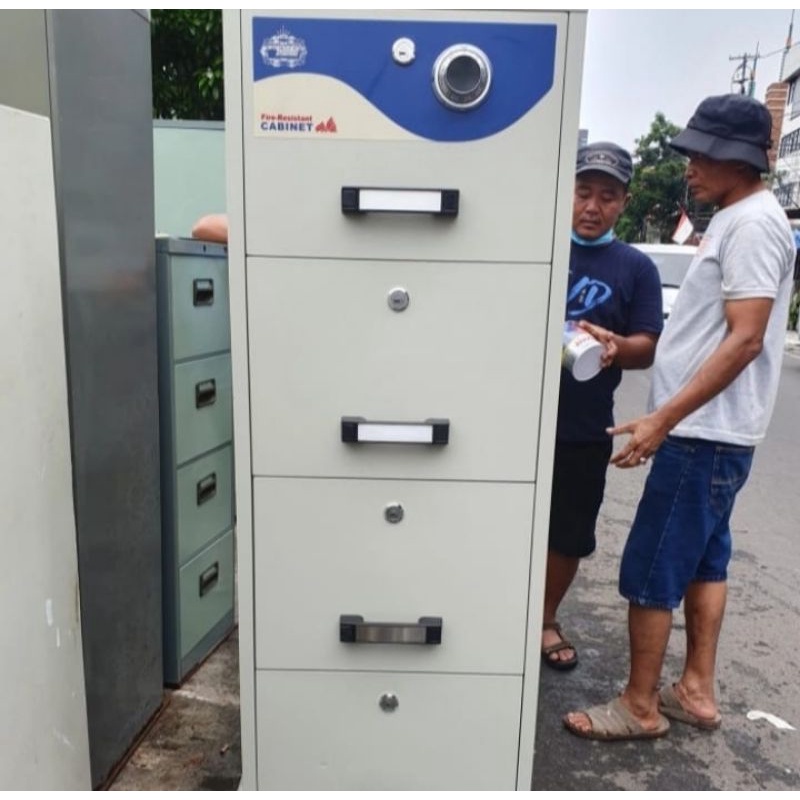 Filling Brankas merk Solingen