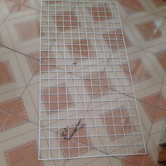Ram Besi Ukuran 120x60cm Wire Mesh Gantungan Aksesories Kawat Ram Dinding Wire Grid Wall Hook Ram
