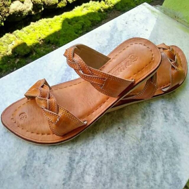 Sandal kulit taslir asli Magetan