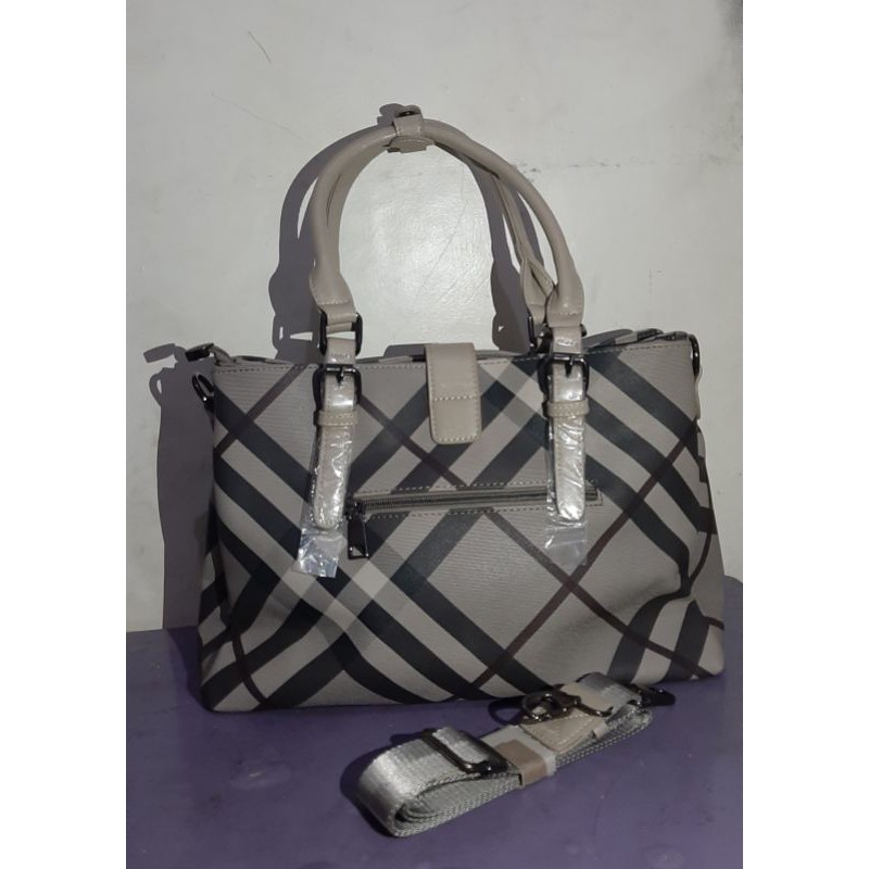 Tas Wanita Burberry