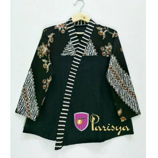 Blus batik parang seling wonogiren kombinasi katun jepang Blus batik parang seling wonogiren kombinasi katun jepang