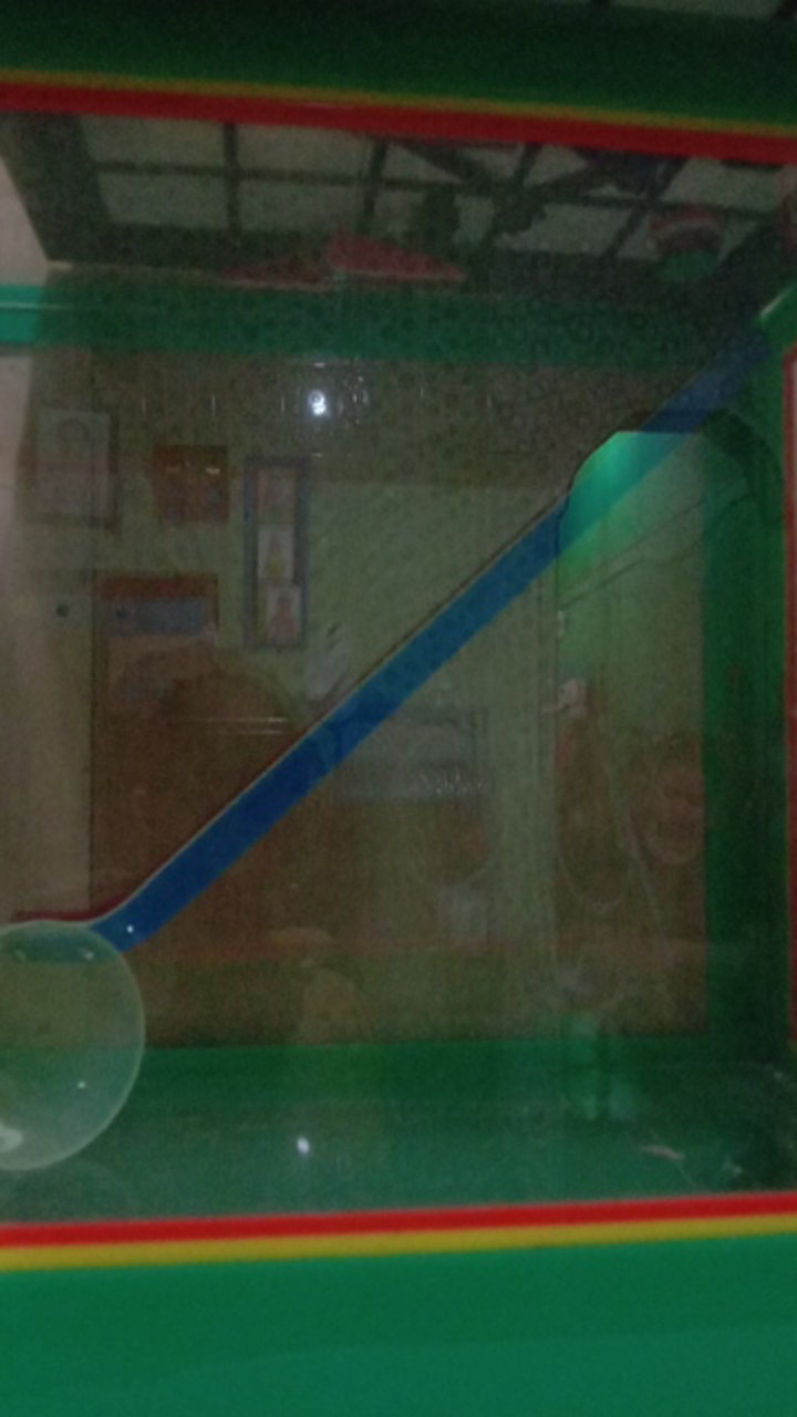Aquarium Es Kelapa Kecil Acrylic Es Buah + Gayung Lion Star Lionstar