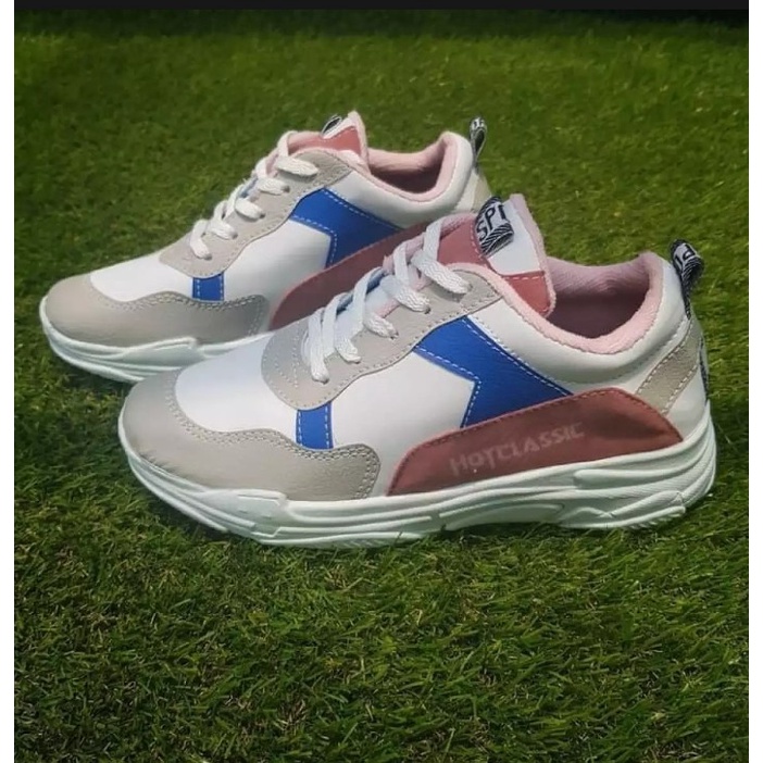 SEPATU SNEAKER TALI WANITA GRT 02