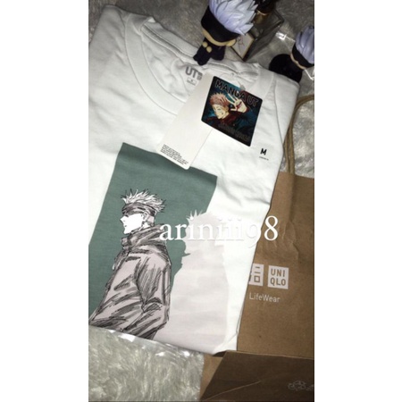 PRELOVED JUJUTSU KAISEN X UNIQLO MANGA UT ORI GOJO VER