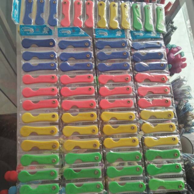 

Cutter PEMES WARNA isi 12pcs