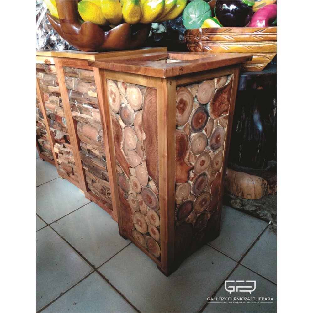 Vas Bunga Minimalis 30x70 Kayu Jati Unik