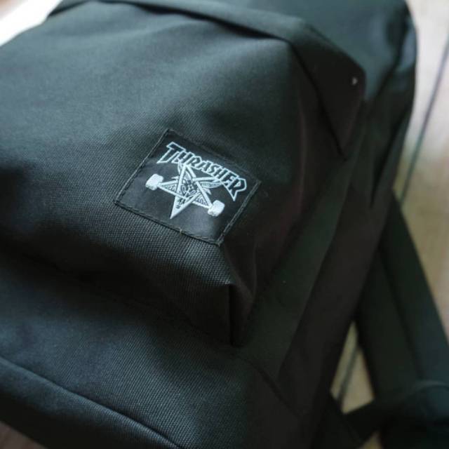 Tas sekolah thrasher hitam