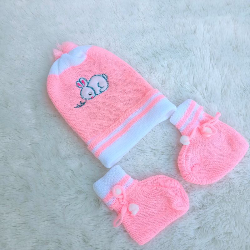 Setelan Topi + Kaos Kaki Bayi Kupluk New Born