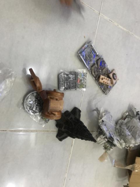 Miniatur Candi Prambanan 4 Pintu Ukuran 9 × 7,5 × 7,5 Cm Bantu Candi Asli