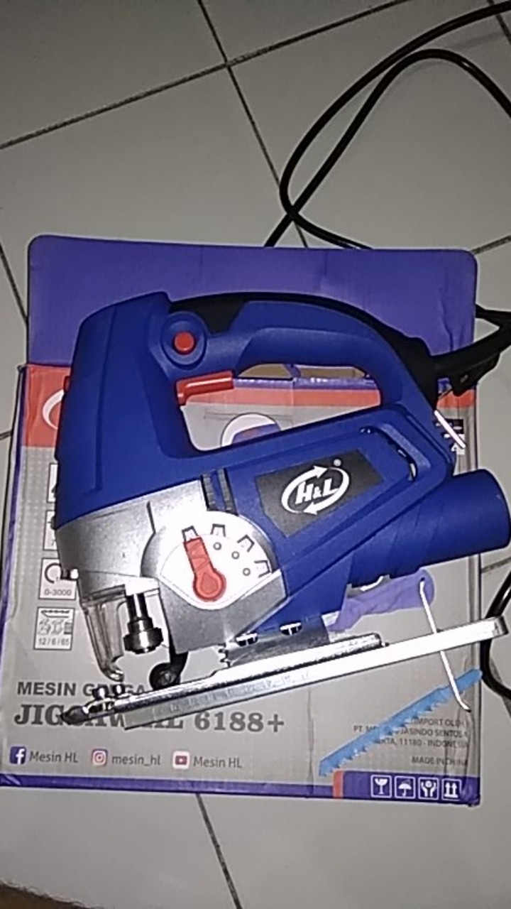 Mesin Gergaji Jigsaw Potong Triplek Hl 6188+ Laser Variable Speed