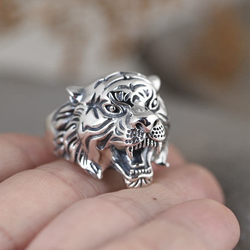 Cincin Model Terbuka Desain Kepala Harimau 3D Gaya Retro Untuk Pria