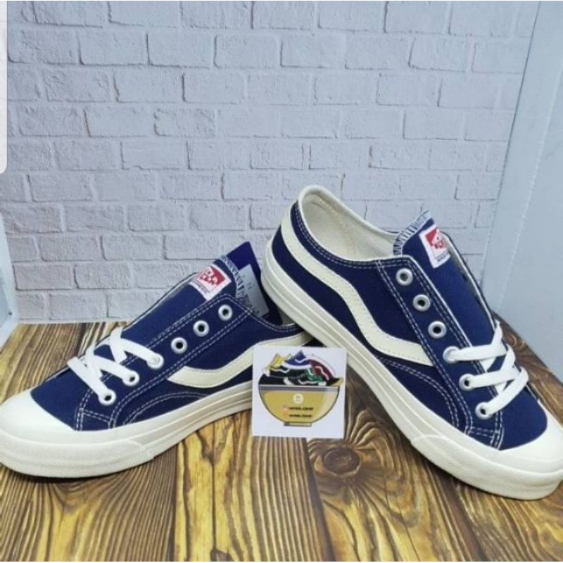 Ventela Public Low  Navy