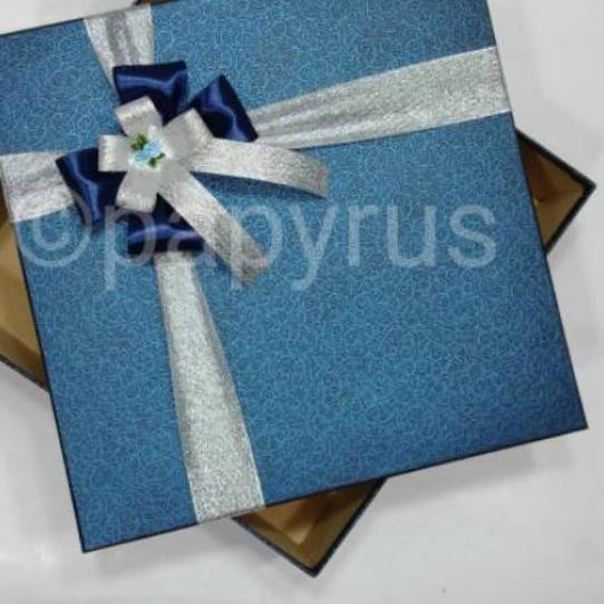 

☄ PAPYRUS 30X30 Tinggi 10cm Kotak Kado Gift Box Hadiah ♝