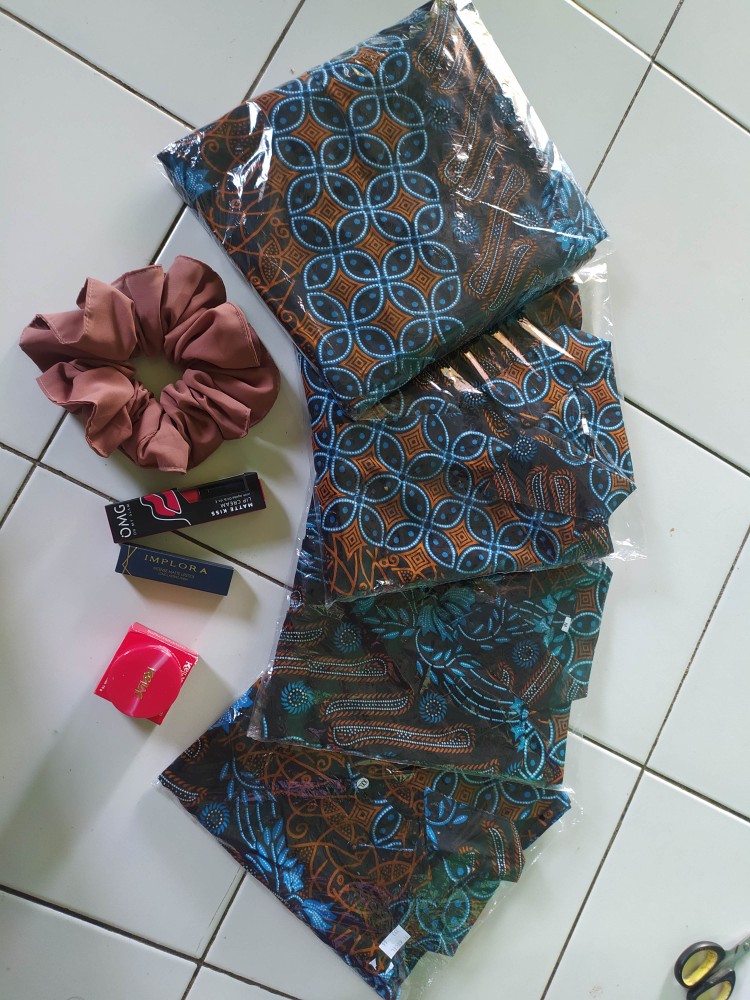 Maura Couple - Sania Ruffle Batik Couple Ori Ndoro Jowi Garansi Termurah Shopee - Batik Modern Solo