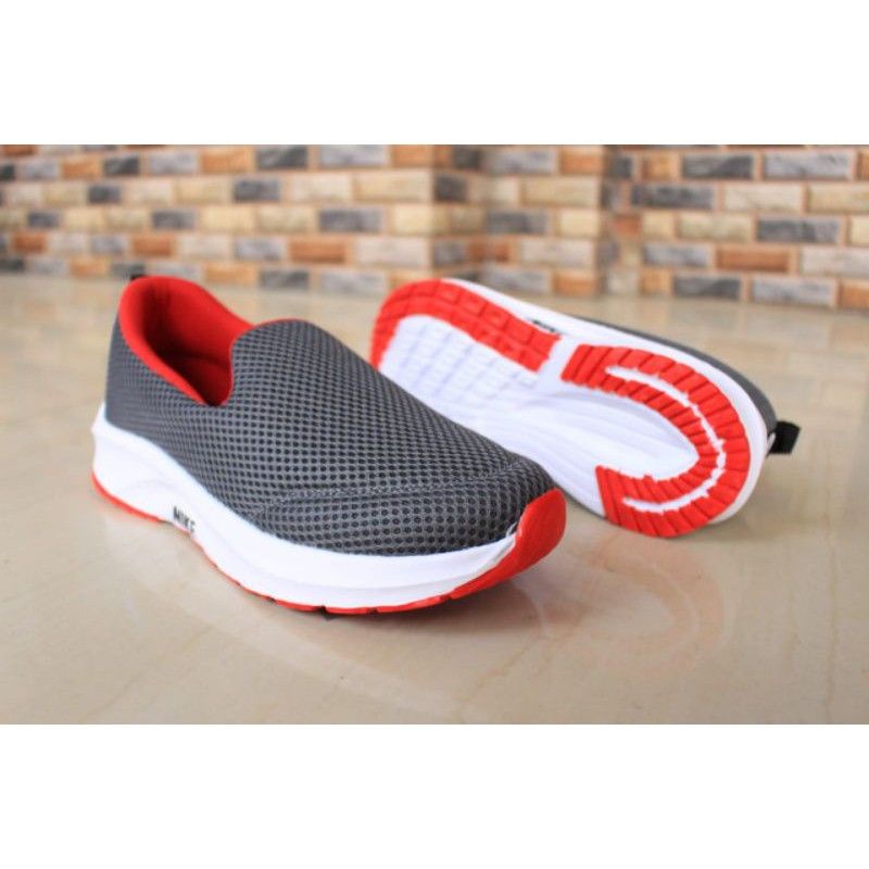 SEPATU FASHION SLIP ON WANITA/CEWEK/PROMO MURAH SIZE 36 37 38 39 402