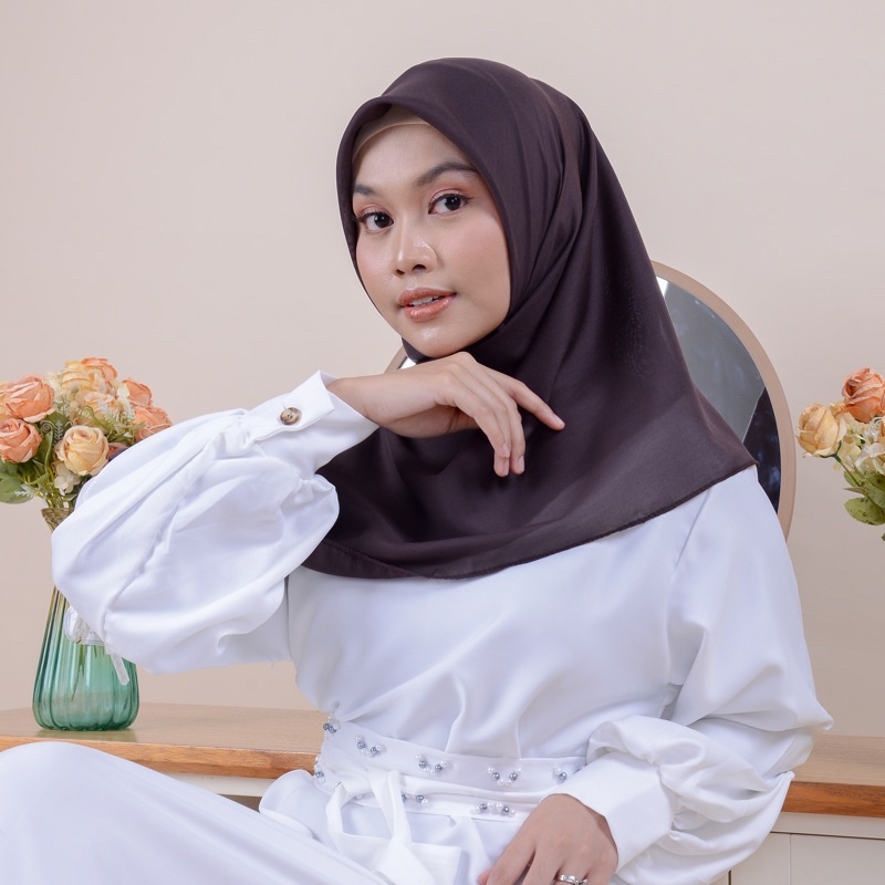 Reisha Hijab Segi Empat Katun Voal Paris Premium