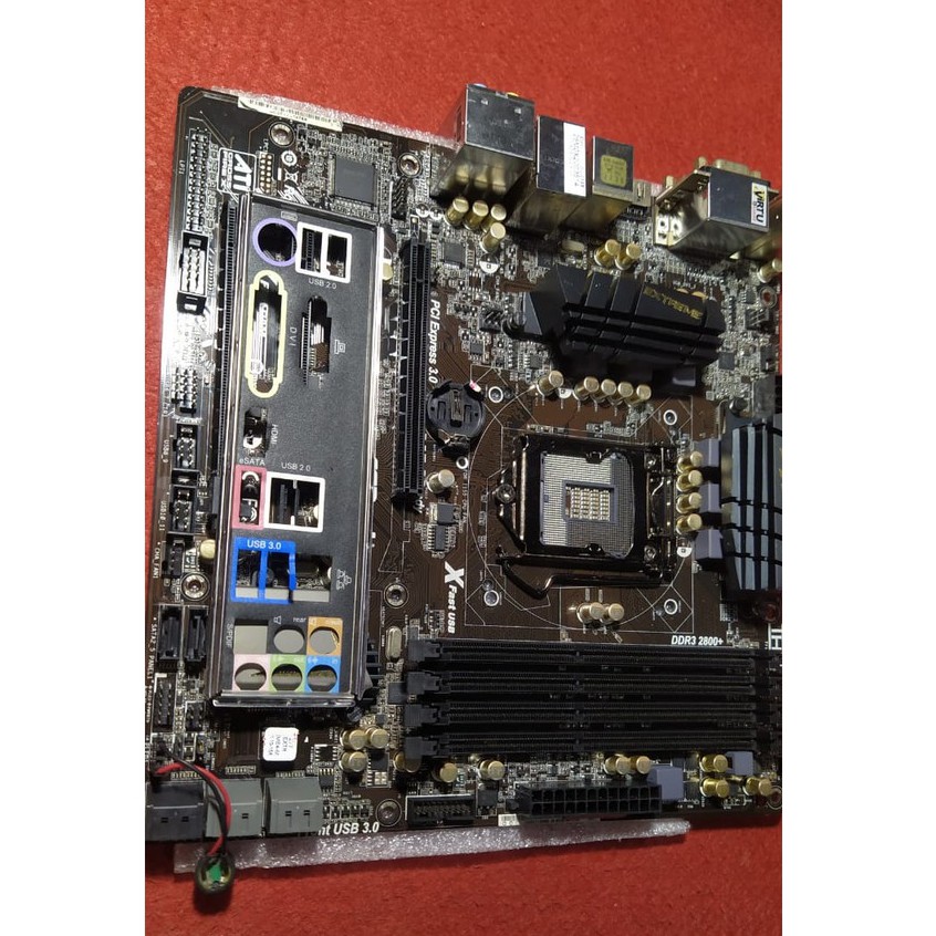 Mobo asrock z77 extreme 4