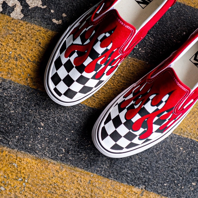 VANS SLIP ON CHECKERBOARD FLAME RED ORIGINAL 100%