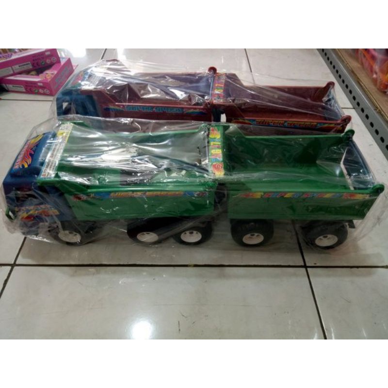 mainan truk gandeng