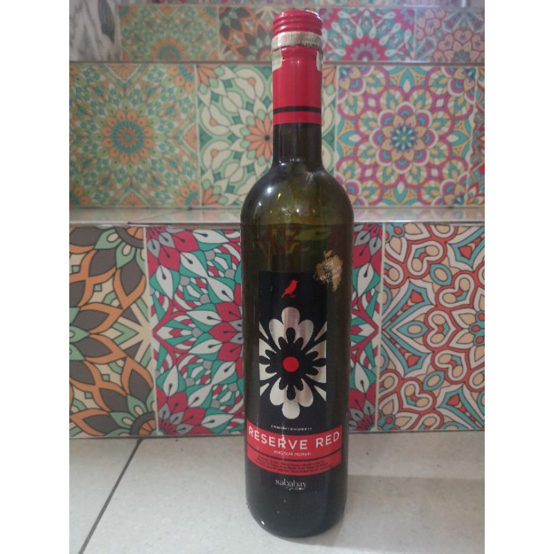 Botol bekas Wine Sababay reserve red