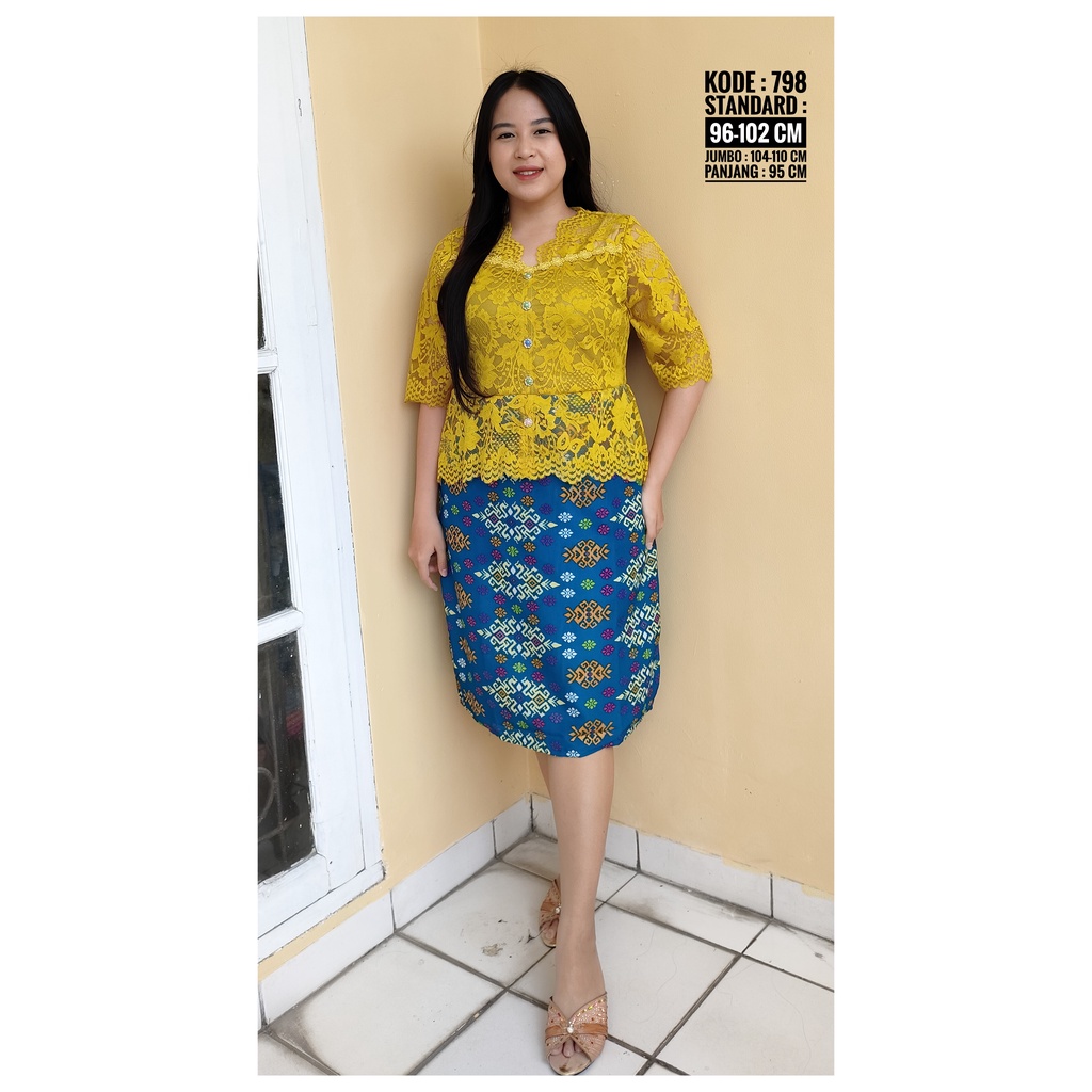 dress brukat kombinasi batik prada