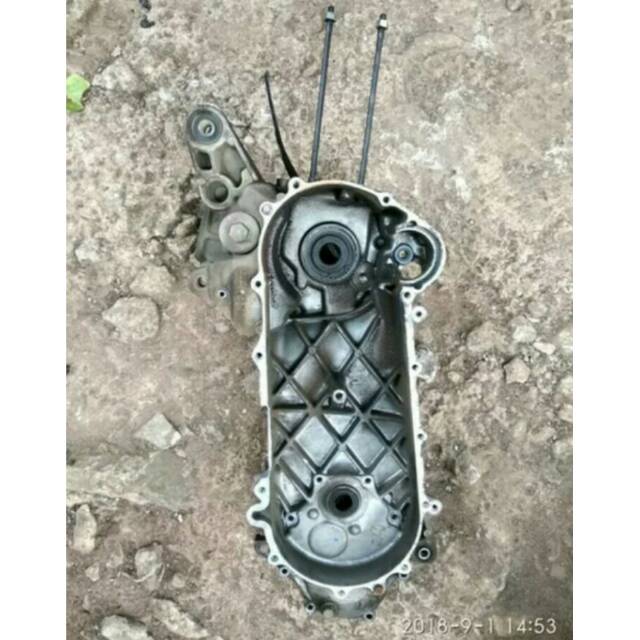 Blok tengah crankcase rengkes sebelah kiri Honda beat fi 2013 2014 no esp masih dinamo