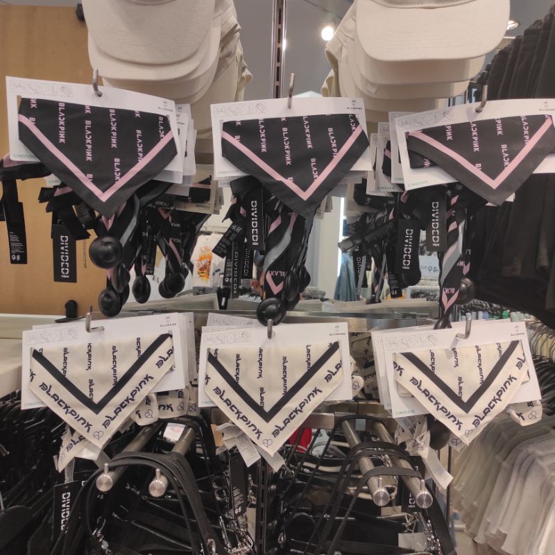 READY STOCK Scarf Blackpink x H&M Original Store