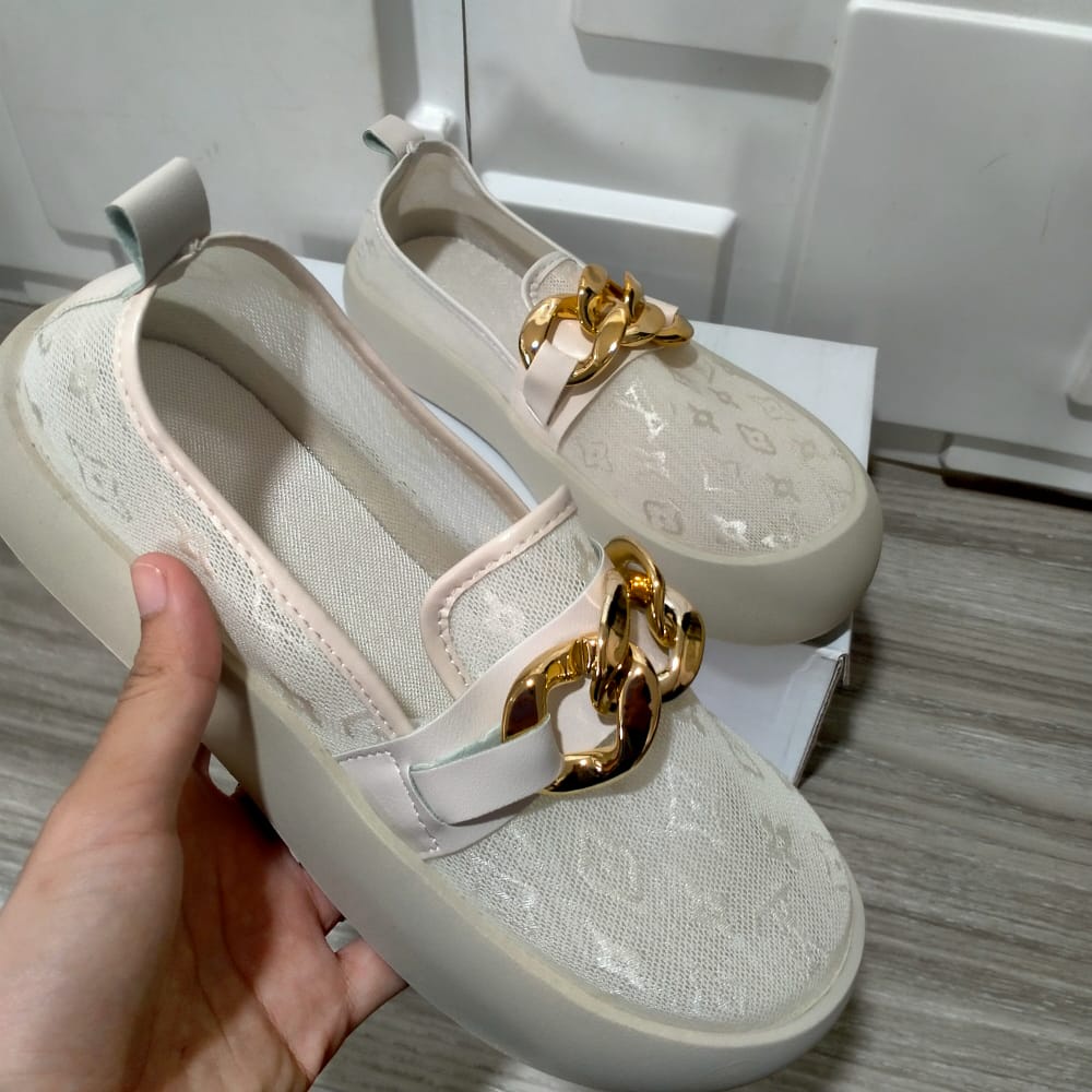 sepatu wanita S18