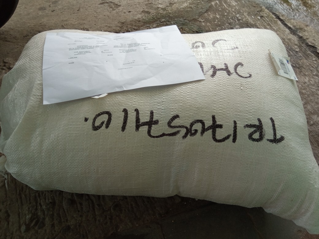 Jaring Nelayan Bekas Media Filter Kolam Koi Isi 5kg